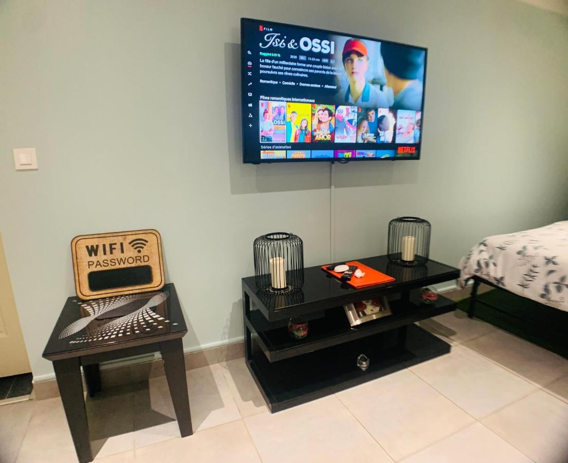 Appartement cosy proche Roissy CDG Astérix DisneyLand Paris Goussainville  Extérieur photo